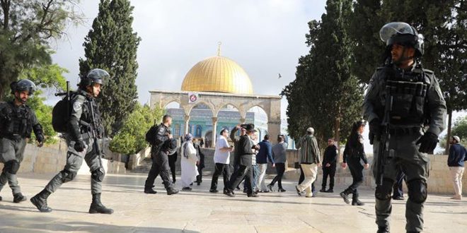 300 colonos asaltan la sagrado mezquita Al-Aqsa