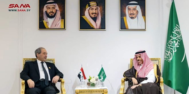 Cancilleres de Siria y Arabia Saudita sostienen encuentro en Riad