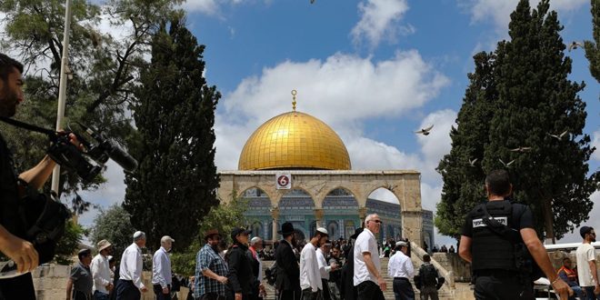 Colonos israelíes obstaculizan acceso de palestinos a mezquita Al-Aqsa
