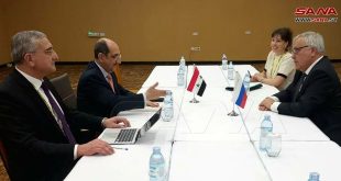 Vicecanciller sirio y su homólogo ruso analizan cooperación y coordinación conjuntas en foros internacionales