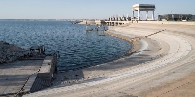 Siria y República Checa firman protocolo de cooperación para estaciones de purificación de agua potable
