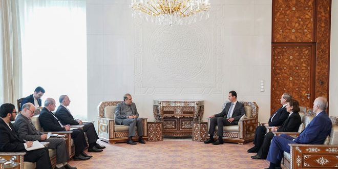 رئیس جمهور بشار اسد علی اصغر خاجی دستیار ارشد وزیر امور خارجه ایران وهیات همراه وی را به حضور پذیرفت 1-3-2022