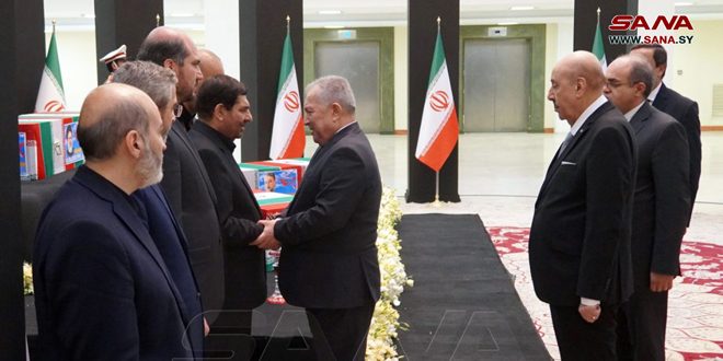 یک هیئت سوری به ریاست مهندس عرنوس در مراسم تشییع پیکر رئیس جمهور ایران و همراهانش شرکت کرد