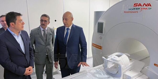 Аль-Геббаш открыл новые специализированные отделения в Камышлинской больнице