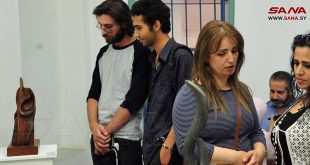 Escultores sirios protagonizan exposición en el barrio Saroujah